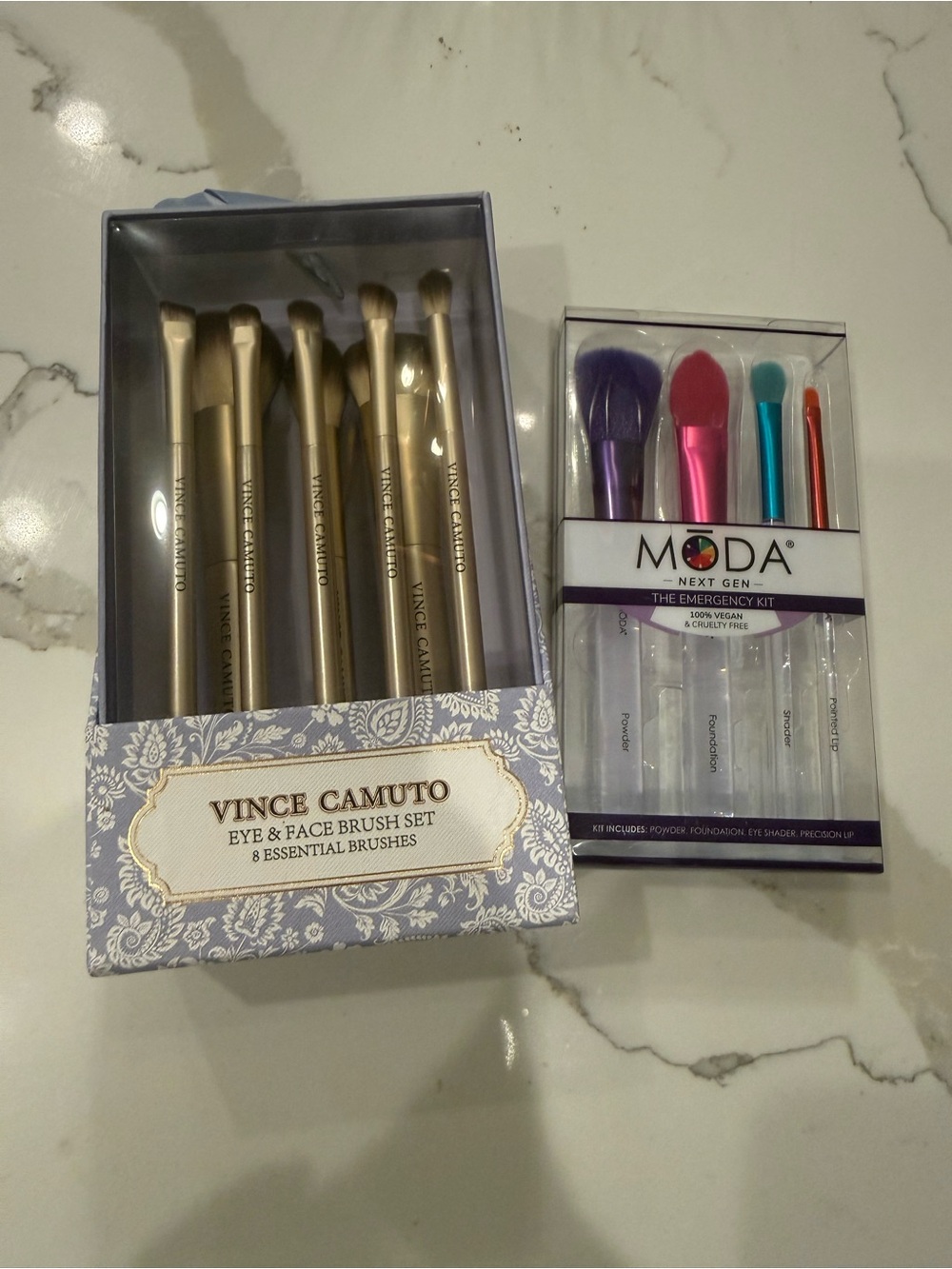 Vince Camuto & Moda Brush Sets NIB